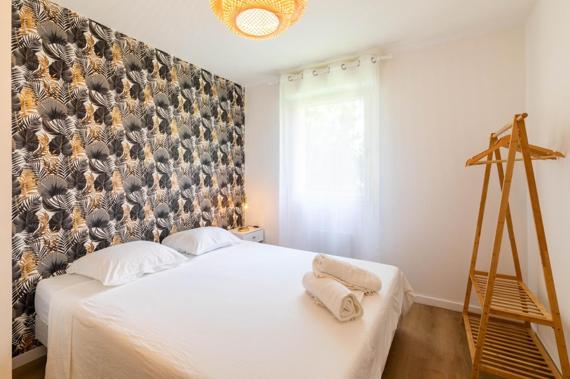 Zenitude-T3-Terrasse-Parking Apartment Agen Exterior photo