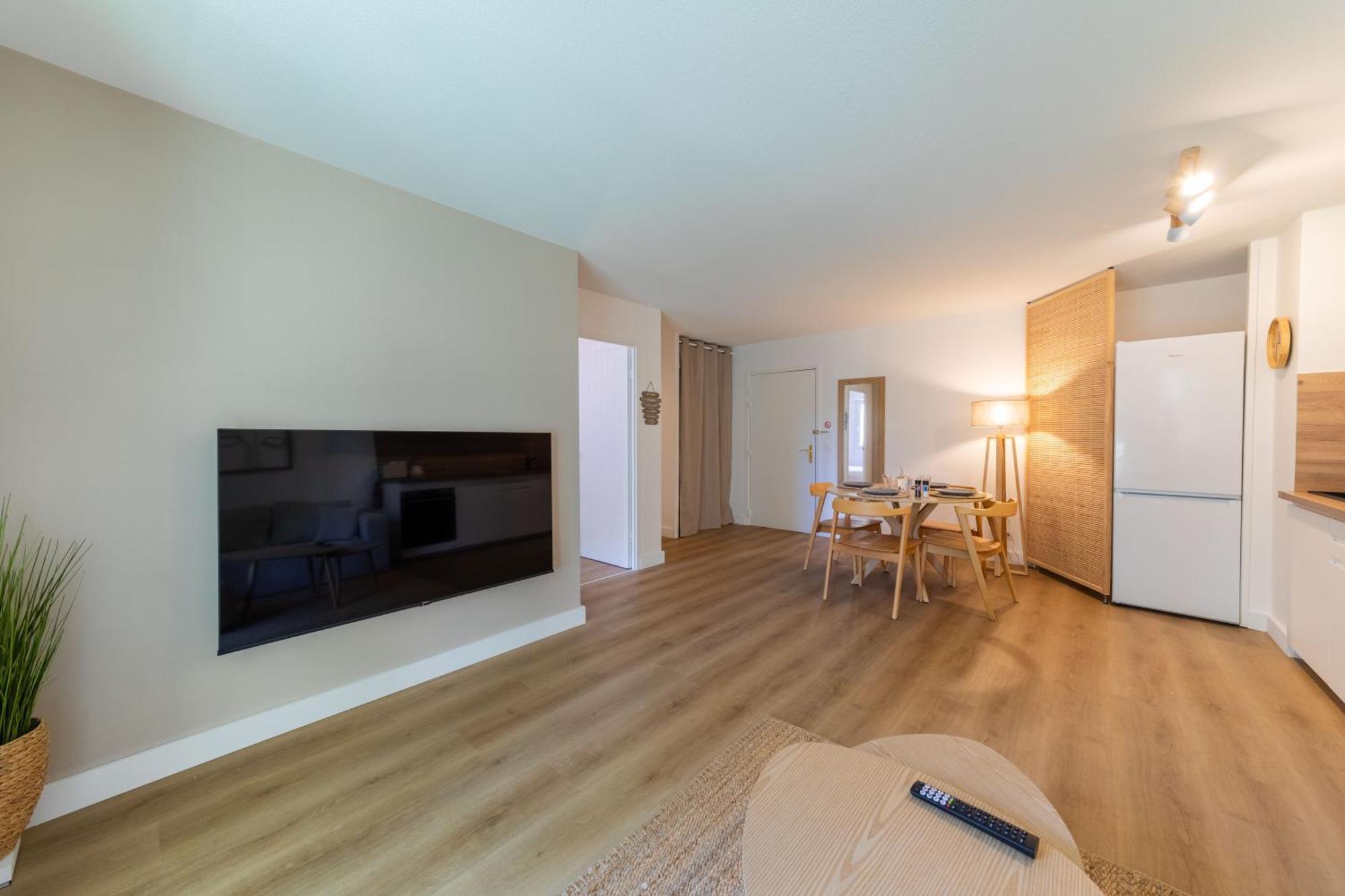 Zenitude-T3-Terrasse-Parking Apartment Agen Exterior photo